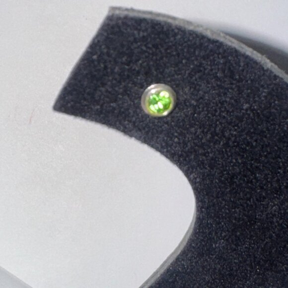 5 Mm Round Green Cz And Sterling Post Earrings - Picture 7 of 12